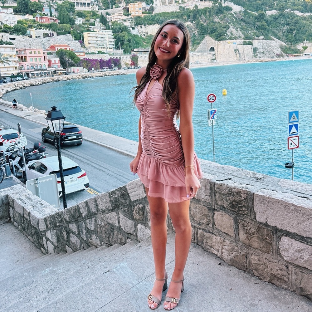 THE CUTEST DRESS EVER